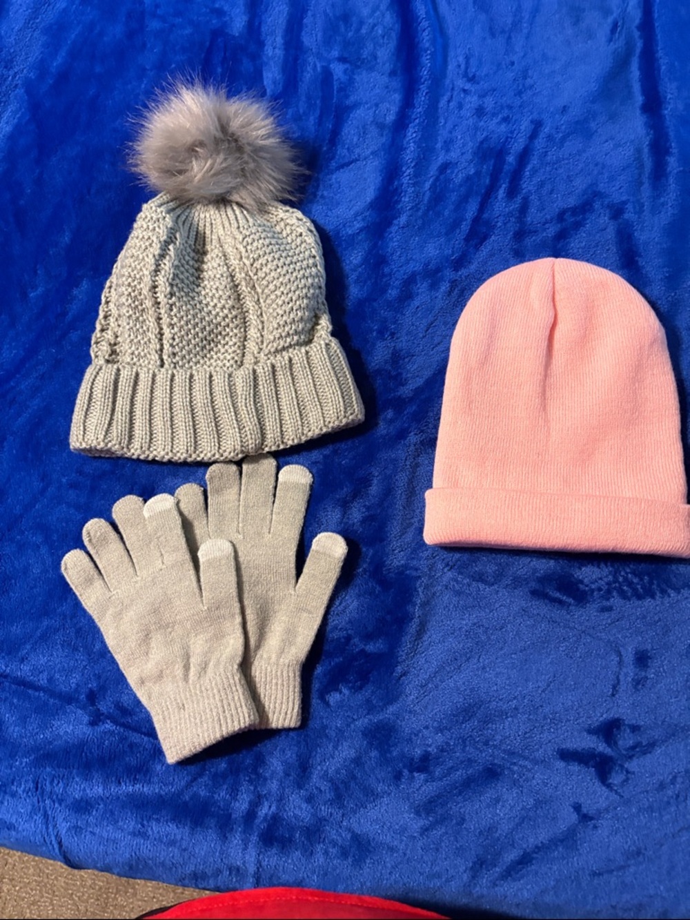 Women’s Knit Beanie Duo - Pink & Gray Pom Hat gray hat has matching gloves. Nwot - Picture 4 of 9